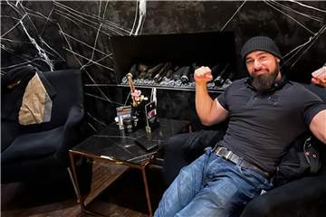 Mourad El Lahib möchte gerne in Ahaus ein Kampfsportstudio eröffnen. Verhandlungen über eine leerstehenden Lagerhalle scheiterten zuletzt allerdings. Über den genauen Ablauf gibt es indes Meinungsverschiedenheiten. 