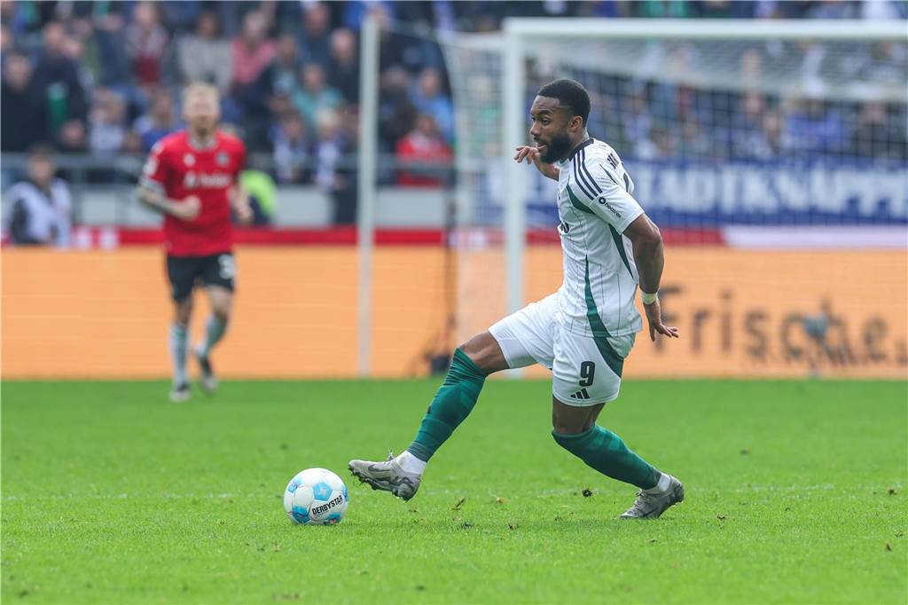 Hoffmann will nicht in Panik verfallen: Moussa Sylla blieb in Hannover weit unter seinen Möglichkeiten.