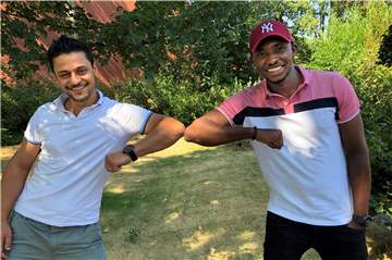 Mudar Altawil und Godwin Atinosa Oraiwu haben es geschafft: Die beiden Geflüchteten haben in Stadtlohn erfolgreich eine Berufsausbildung abgeschlossen.