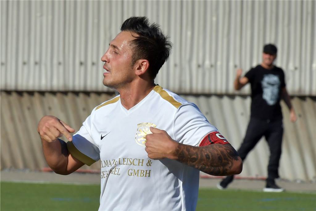 Warum dominieren die Lüner Teams die Dortmunder Fußball-Kreisliga A2? Murat Büyükdere ist der Topspieler des Lüner SV 2.