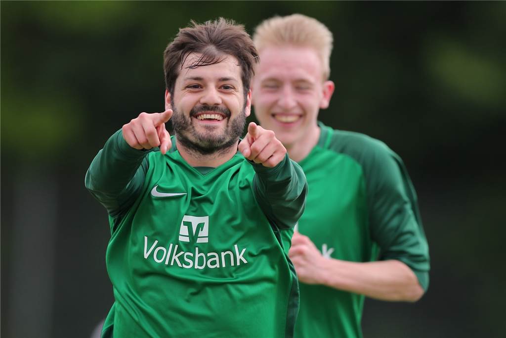 Tränenreicher Abgang von Murat Cengiz beim SuS Olfen Murat Cengiz ist einer der Torgaranten beim SuS Olfen in dieser Saison. Jetzt hört er auf.