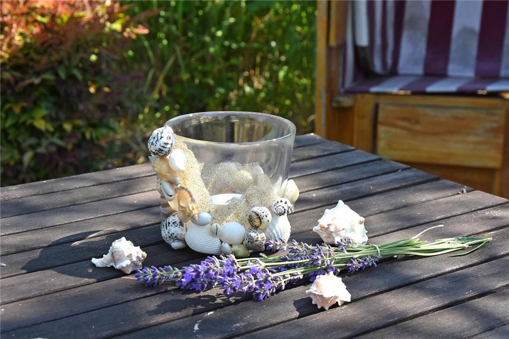 Zehn sommerliche Bastelideen: Spaß und Beschäftigung für Groß und Klein Muscheln sorgen auch Zuhause für ein bisschen Urlaubs-Stimmung.