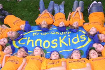 Musik, Spaß und gute Laune, garniert mit zahlreichen Auftritten in Brambauer und Umgebung. Stimmungskanone Hermann Tintelott kann mit seinen „Chaos Kids“ auf zwei Jahrzehnte aktives Gruppenleben zurückblicken. Wegen „Corona“ entfällt jedoch die angedachte große Geburtstagsparty im Bürgerhaus Brambauer.
