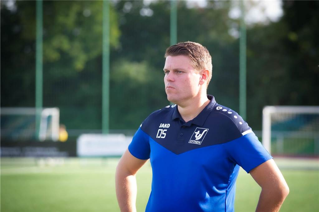 Leichte Entwarnung bei Sythens Verletzten: Ein anderer Leistungsträger muss aber wieder ins MRT Muss weiter auf Lukas Wemhoff verzichten: Sythens Trainer Dennis Schulz.