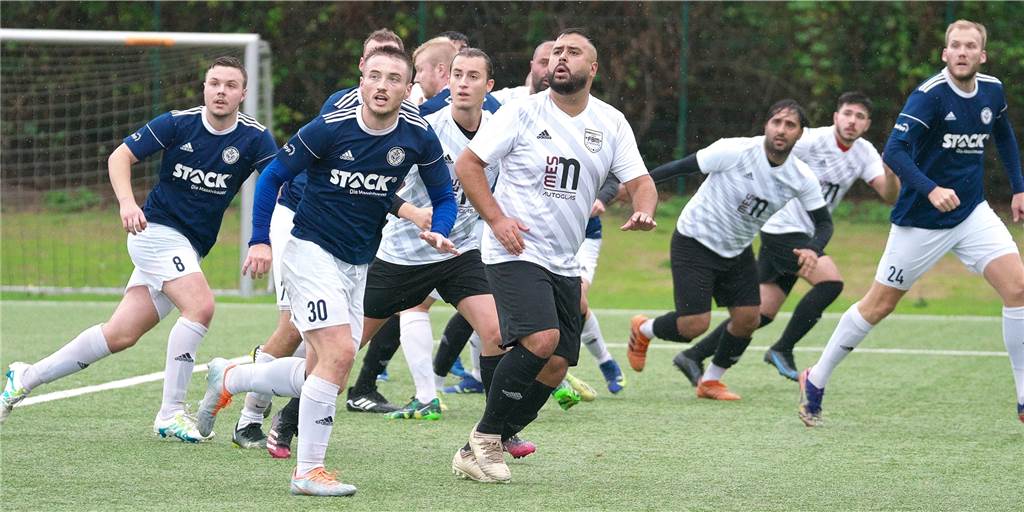 Zweifelhafter Elfmeter und zwei Platzverweise: Gebrauchter Tag für den ETuS Nach dem 3:1-Sieg gegen Fenerbahce Marl hat der ETuS Haltern nun gegen BVH Dorsten verloren.