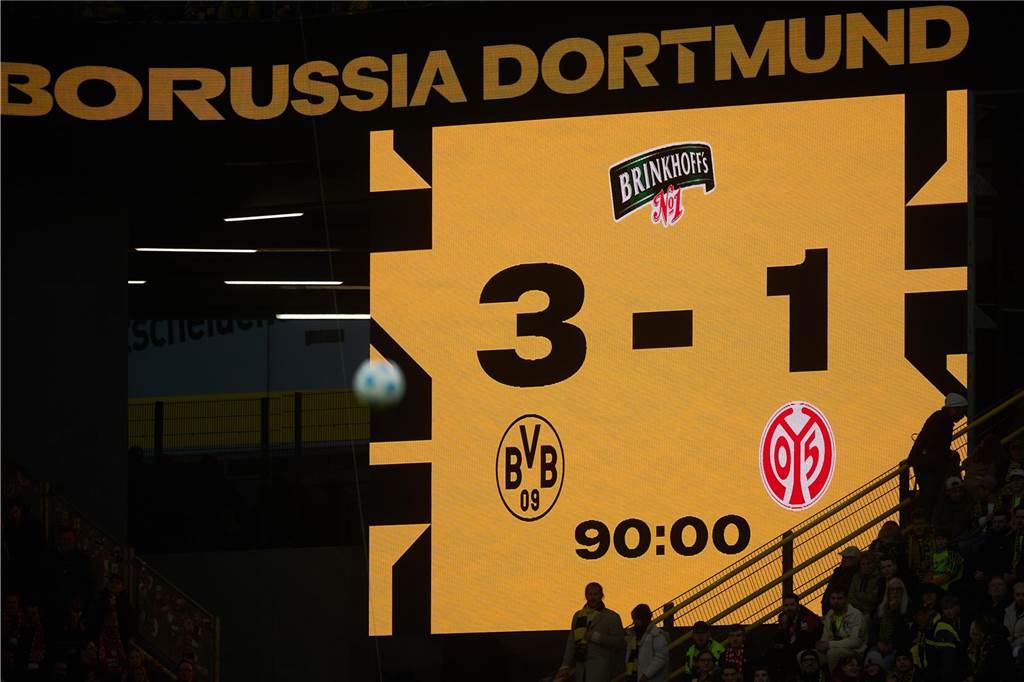 Die Bundesliga-Kolumne nach dem 27. Spieltag: Die Hoffnung stirbt zuletzt Anzeigetafel Dortmund vs Mainz