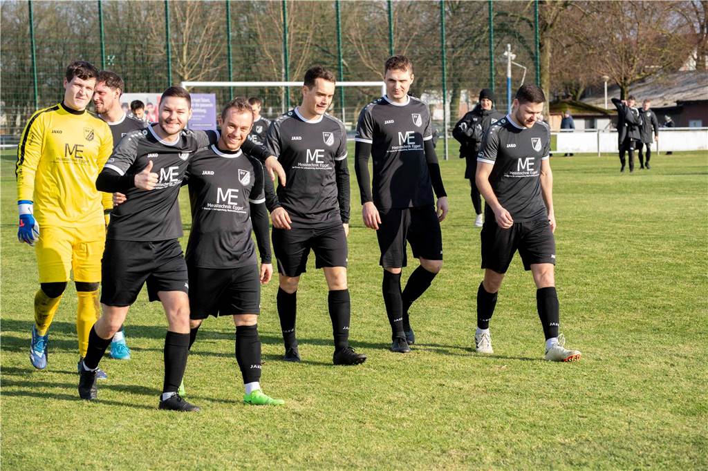 Nach dem 4:0 im Hinspiel gewann der SV Lippramsdorf auch das zweite Derby gegen den ETuS Haltern - diesmal mit 3:0 auf der Anlage an der Conzeallee.
