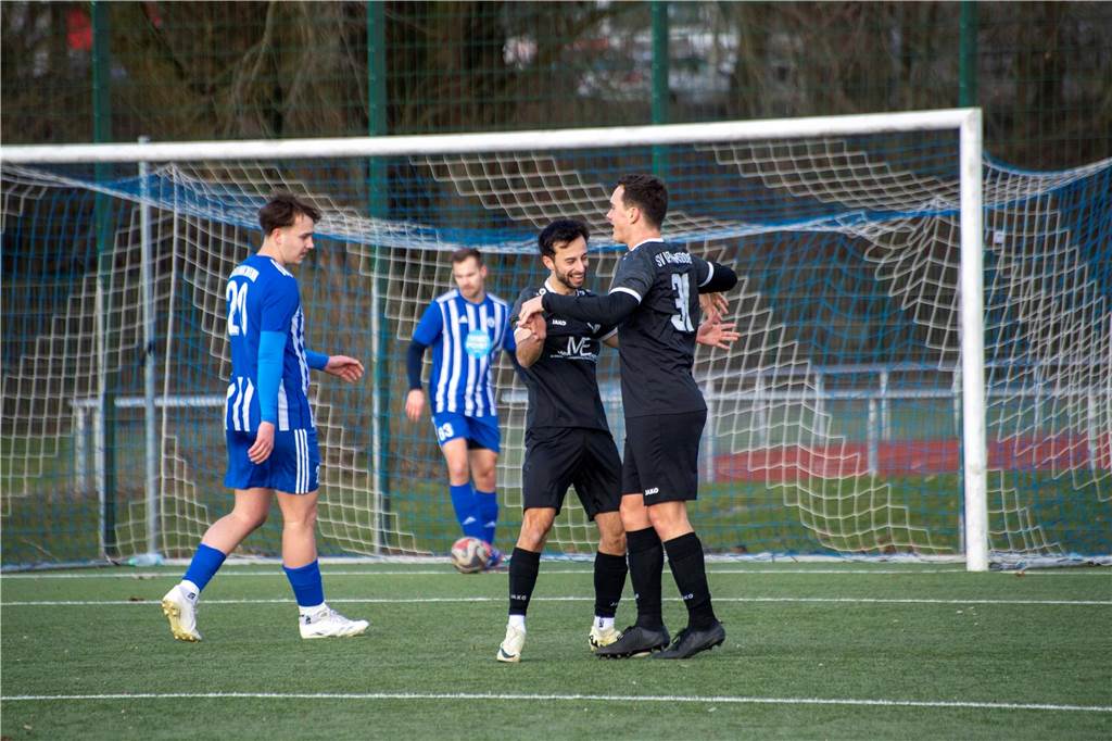 Nach dem 4:0 im Hinspiel gewann der SV Lippramsdorf auch das zweite Derby gegen den ETuS Haltern - diesmal mit 3:0 auf der Anlage an der Conzeallee.