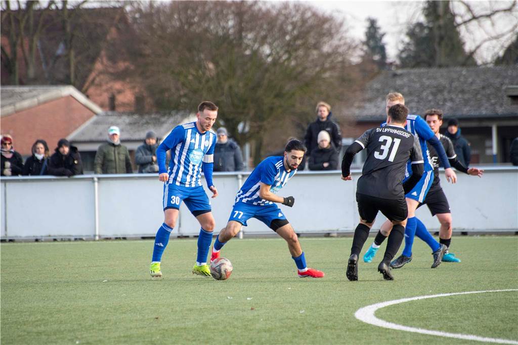 Nach dem 4:0 im Hinspiel gewann der SV Lippramsdorf auch das zweite Derby gegen den ETuS Haltern - diesmal mit 3:0 auf der Anlage an der Conzeallee.