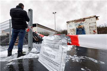 Nach dem Brand an der Industriestraße in Bergkamen ermittelt die Kripo: Sie geht von Brandstiftung aus.