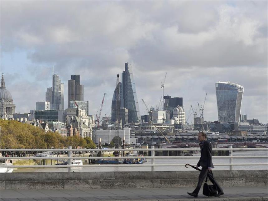 Parlament debattiert über Trump-Besuch in Großbritannien Nach dem Brexit-Referendum ist es ungewiss, ob Geldhäuser weiter von London aus Finanzgeschäfte in der gesamten EU betreiben dürfen. Foto: Hannah Mckay