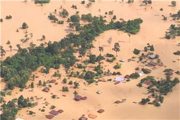 Nach dem Bruch des Damms Xepian-Xe Nam Noy sind in Laos Tausende Häuser und Wohnungen weggespült worden. Foto: Chanthathonglith/XinHua