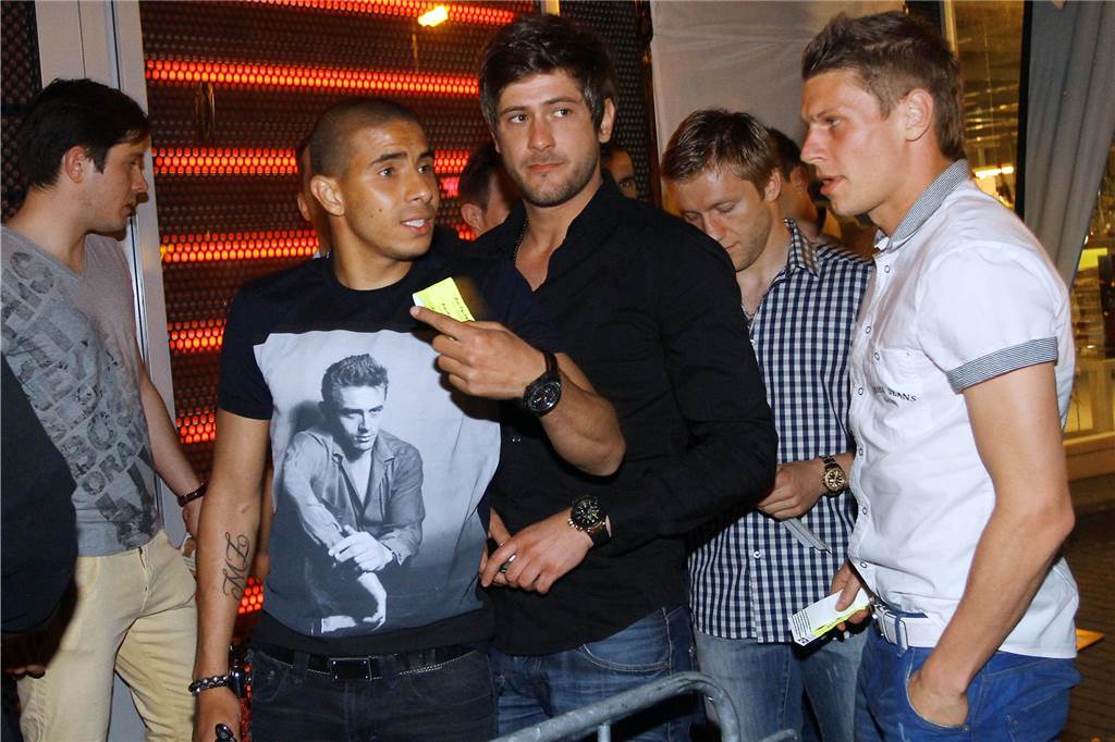 Wo Avicii spontan auflegte und BVB-Stars wild feierten: Das „Nightrooms“ wird 20 Nach dem Gewinn der Meisterschaft 2011 feierten viele BVB-Spieler (hier Mohamed Zidan, Jakub Blaszczykowski und Lukasz Piszczek) im „Nightrooms“.