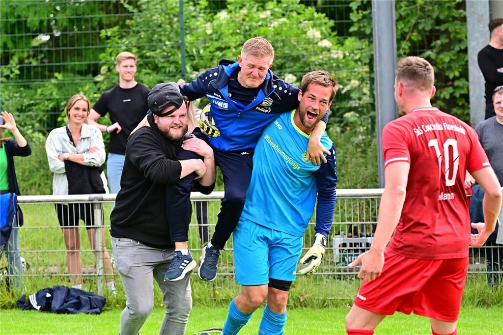 Die Vergangenheit spielt für Flaesheim keine Rolle mehr Nach dem letzten Spiel von Concordia Flaesheim beim SV Hochlar wurde Trainer Michael Onnebrink über den Platz getragen. Diesmal, am ersten Spieltag der Saison, wird das wohl eher nicht der Fall sein.