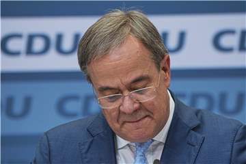 Nach dem schlechten Wahlergebnis gibt es Forderungen, dass Unionskanzlerkandidat Armin Laschet zurücktreten soll.