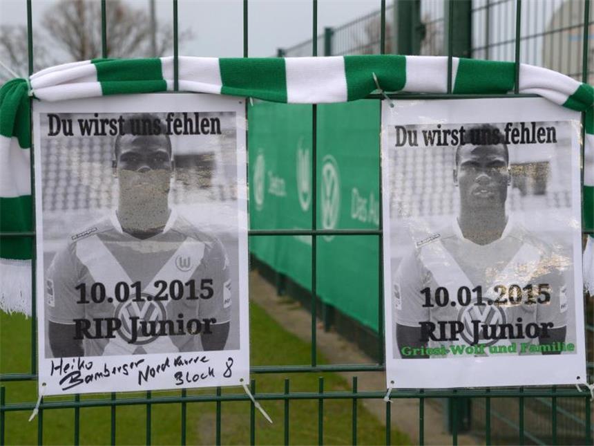 Anklage nach Malandas Unfalltod Nach dem Unfalltod der Wolfsburger Fußballprofis ermittelt der Bielefelder Staatsanwalt wegen fahrlässiger Tötung.