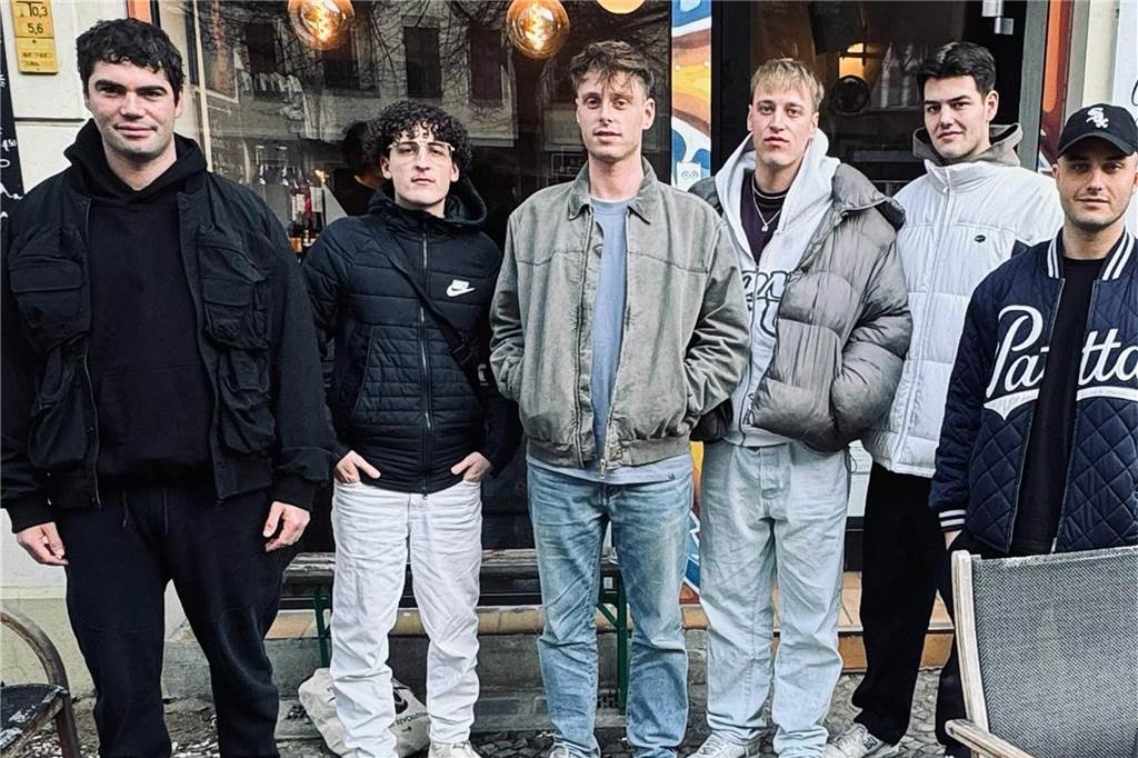 Vito Schröder (25) landet mit ersten Songs in den Charts Sechs junge Musikproduzenten.