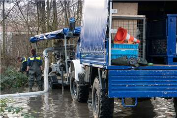 Nach dem Wasserrohrbruch am 1. Weihnachtstag waren die Wasserversorgung des Pharma-Betriebs Bayer und Teile der Bergkamener Innenstadt gestört.