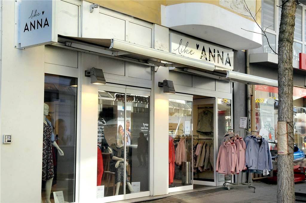 Nach dem Weggang von Gina Laura ist mit Like Anna eine neue Boutique mit Damenmode an der Hüsingstraße eingezogen.