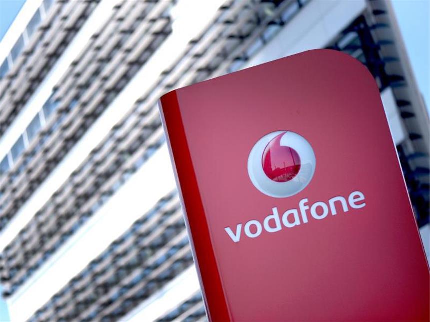 Niedrige Mobilfunkpreise machen Vodafone zu schaffen Nach dem Zusammenschluss von Telefónica und E-Plus ist die Tochter des britischen Riesen nur noch die Nummer drei. Foto: Federico Gambarini