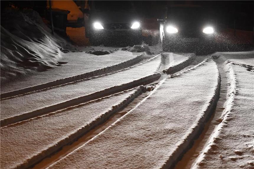 Deutschland im frostigen Griff von Hoch „Hartmut“ Nach den Schneefällen in der Nacht ist Mecklenburg-Vorpommern weiß verhüllt. Foto: Stefan Sauer