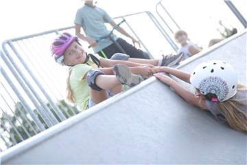 Nach den Sommerferien findet im Skatepark in Selm ein Skateboard-Workshop nur für Mädchen statt. 