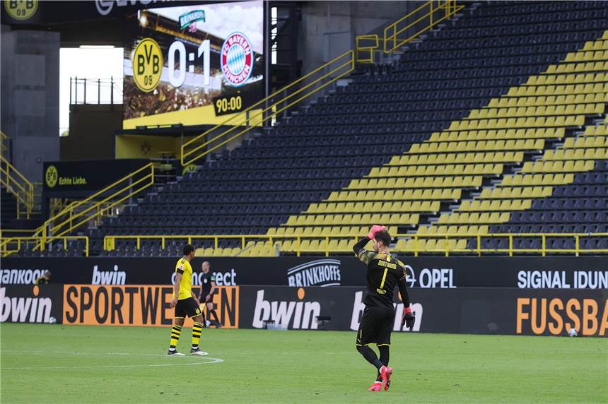 BVB-Podcast: Diskussionen um Favre nehmen nach 0:1 erneut Fahrt auf Nach der 0:1-Niederlage gegen den FC Bayern München steht fest, dass der BVB die Saison 2019/20 ohne Titelgewinn abschließen wird.