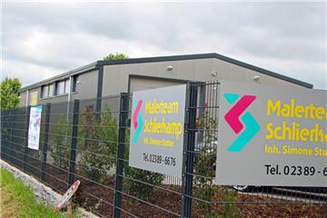 Nach der Brandstiftung vor einem Jahr hat der Betrieb Schlierkamp in Werne den neu aufgebauten Firmensitz an der Pagensstraße 24 bezogen.