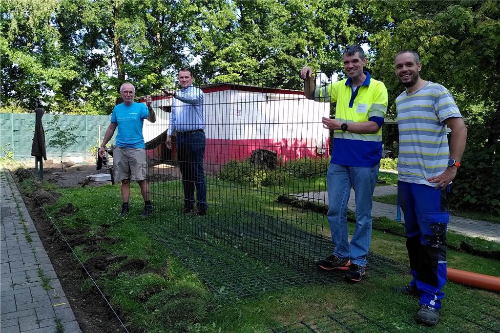 Trotz höherem Zuschuss: Tierheim fehlen für 2023 noch über 70.000 Euro Nach der Erweiterung des Ziegengeheges im letzten Jahr wurde im Sommer das viel zu enge Hühnergehege im Tierheim erweitert.