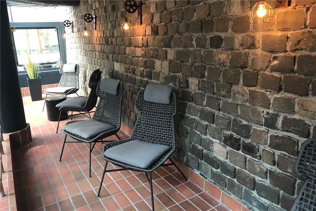 Vogellöcher, Wellness und ein usbekisches Restaurant: Das bewegte 2021 Nach der Neugestaltung haben Bad- und Saunabereich im Revierpark eine loungige Atmosphäre.