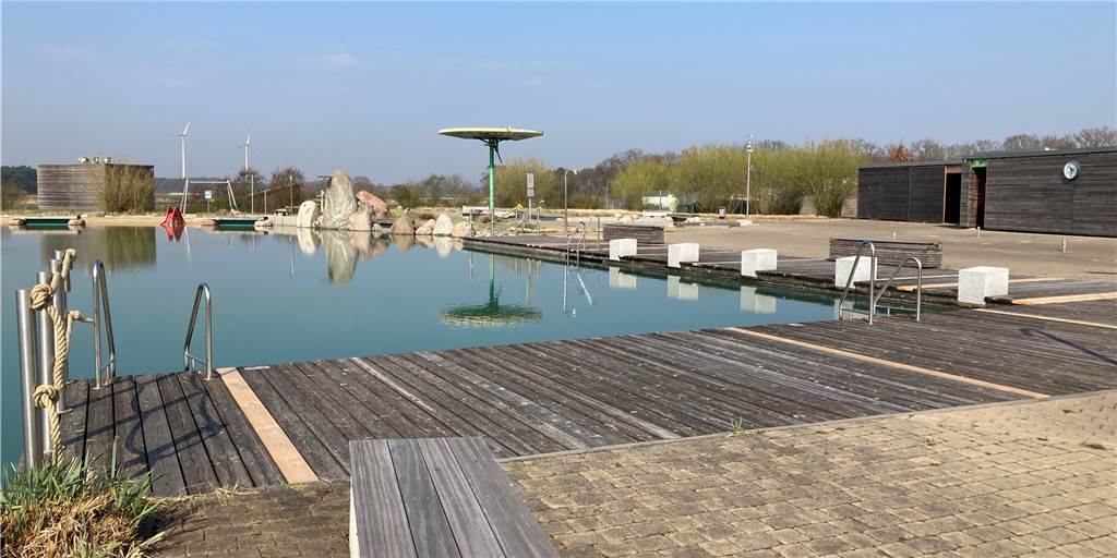 Nach der Saison ist vor der Saison. Für den Sommer 2023 soll im Naturbad Olfen nachgebessert werden. 