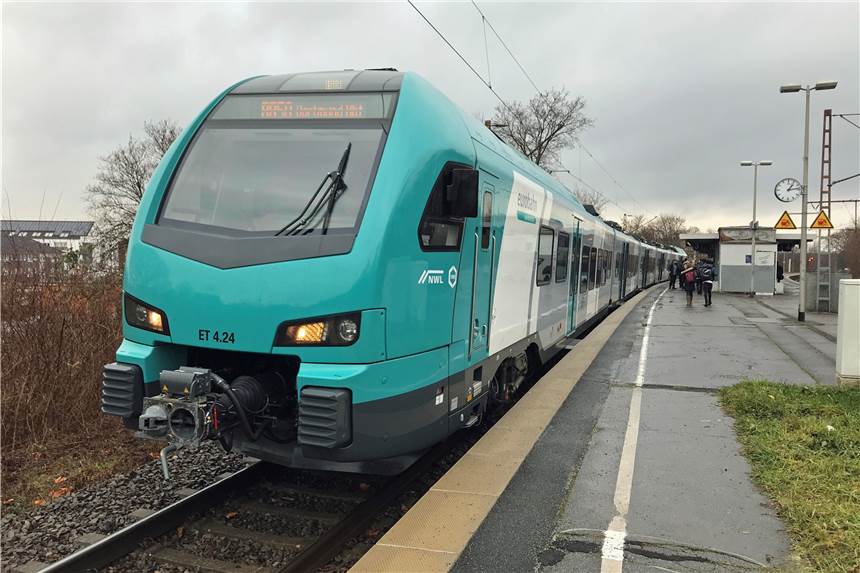 Nach Streckensperrung meldet Eurobahn: Keine Störung mehr auf der RB50-Linie Nach der stundenlangen Streckensperrung zwischen Werne und Capelle hat sich die Lage auf der Eurobahn der RB-Linie50 zwischen Dortmund und Münster weitestgehend normalisiert. Dennoch muss man weiter mit Verspätungen rechnen.