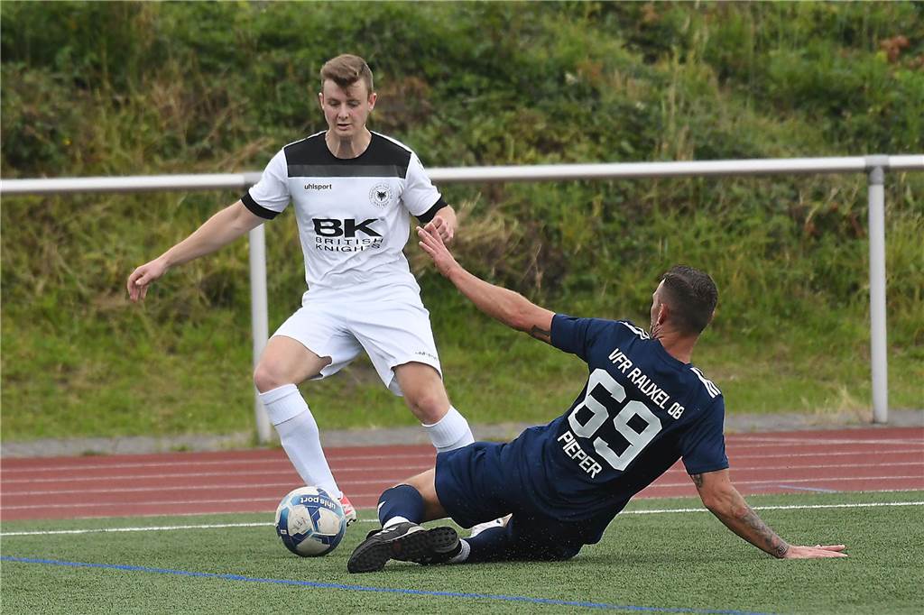 Nach einem 0:4-Rückstand kam der VfR Rauxel im Testspiel gegen Teutonia SuS Waltrop II zu einem 4:4.