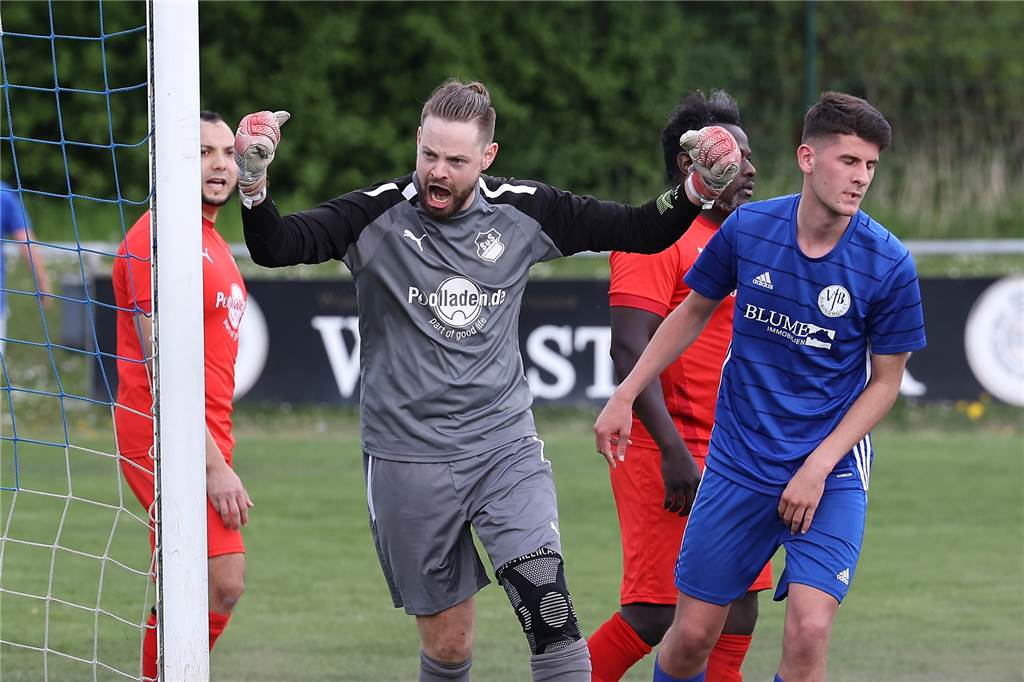 Fußball-Wechselbörse: Die Zu- und Abgänge der Castrop-Rauxeler Vereine zur Saison 2022/23 Nach einem 1:3 zur Pause gewann der SuS Merklinde das Kreisliga-A-Derby beim VfB Habinghorst mit 4:3. Damit holte der SuS drei wichtige Punkte gegen den Abstieg.