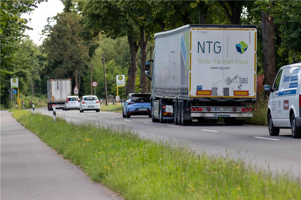 Rettungsgasse auf A2 klappte nicht: So handeln Autofahrer im Stau richtig