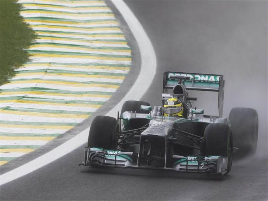 Mercedes bricht Reifentests vorzeitig ab Nach einem Dreher von Nico Rosberg setzte Mercedes die Reifentests nicht mehr fort. Foto: Sebastião Moreira