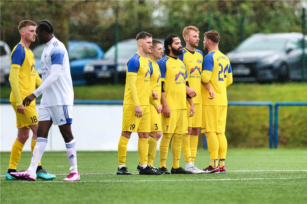 Nach einem frühen 0:1 setzte sich BW Huckarde mit 4:2 bei der Spvg Schwerin durch und zog die Gastgeber mit in den Abstiegskampf hinein.