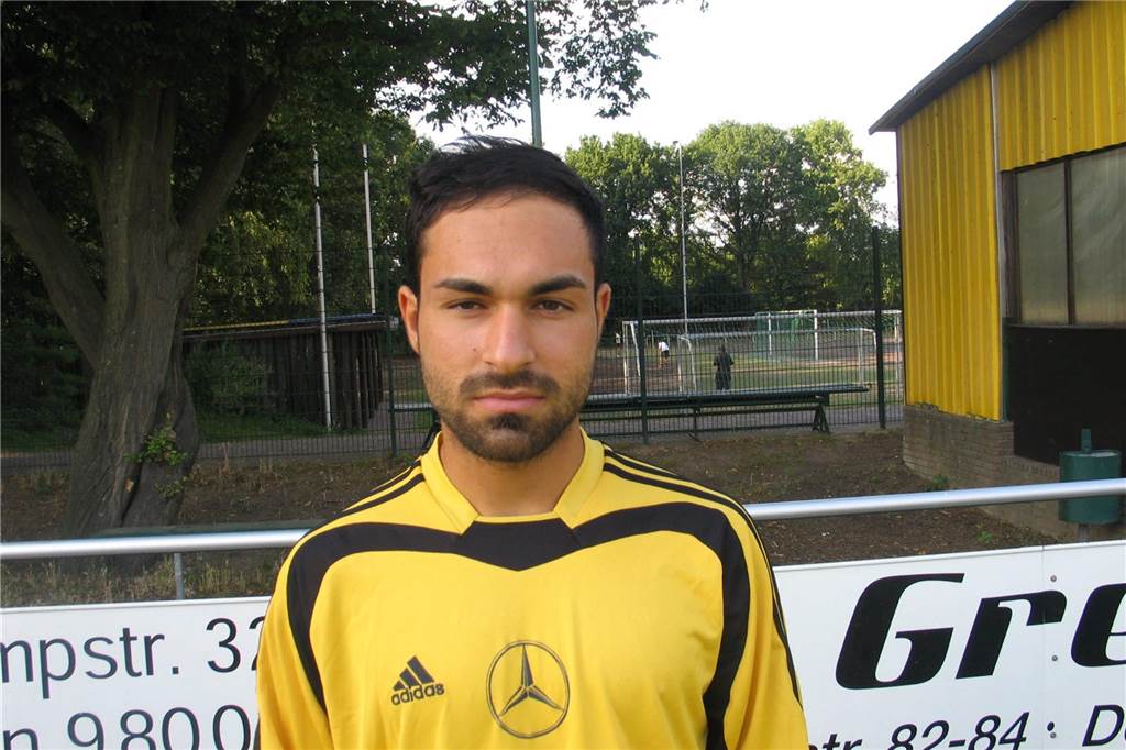 Ein Abenteuer, das SV Schermbecks Geschäftsführer Sport nie vergessen sollte Nach einem Jahr in der Türkei ging es für Cem Kara zurück nach Deutschland zu seinem Jugendverein.