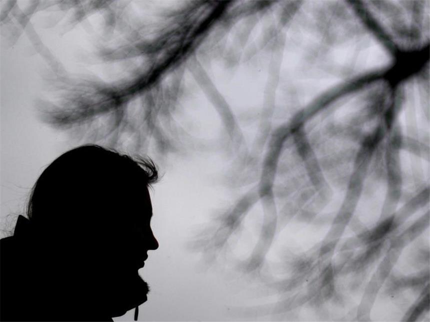 "Er hat mich verfolgt" Nach einem schrecklichen Erlebnis können Alpträume und Flashbacks die Folge sein - die sogenannte Posttraumatische Belastungsstörung. Foto: Julian Stratenschulte