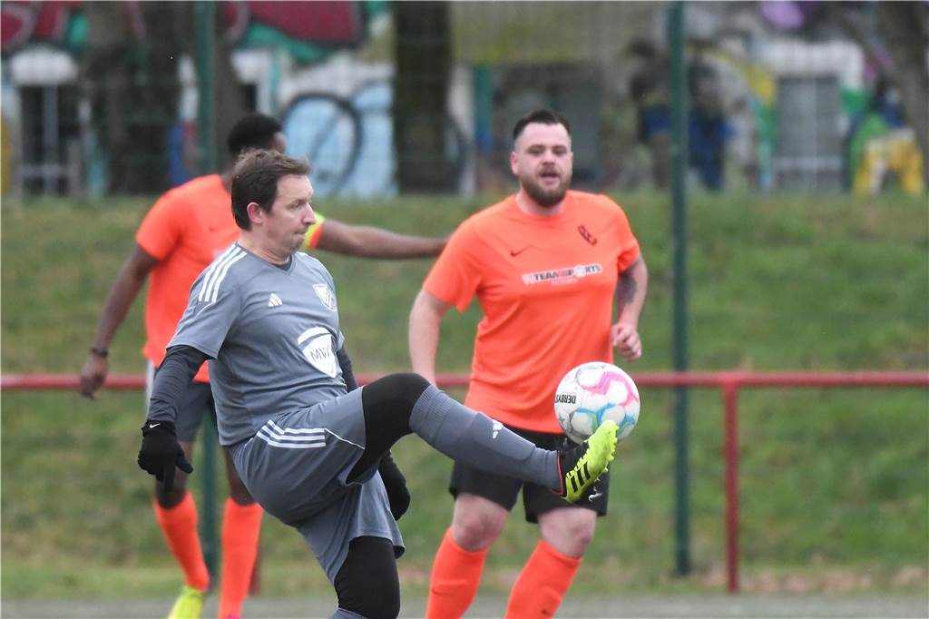 Nach einer 3:0-Führung gewann die SG Arminia/Victoria III ihr Testspiel gegen den VfR Kirchlinde II am Ende mit 3:2 (0:0).