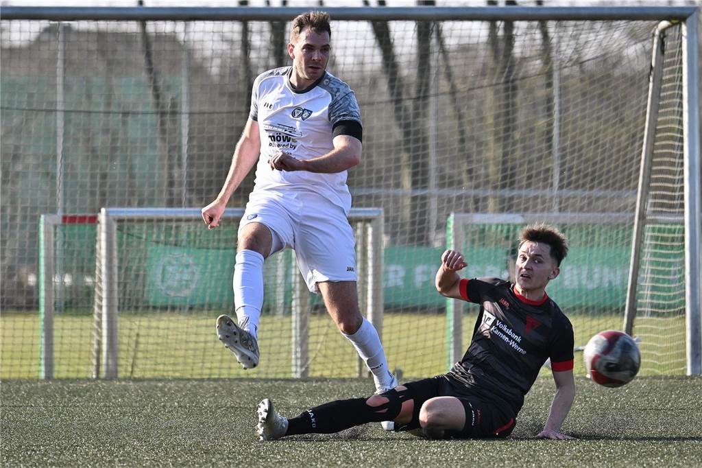 Nach einer ereignisarmen ersten Hälfte ging in Halbzeit zwei erst der TuS Haltern in Führung, ehe der Werner SC das Spiel drehte und durch einen Elfmeter das nicht unverdiente 2:1-Siegtor erzielte.