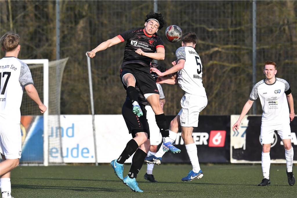 Nach einer ereignisarmen ersten Hälfte ging in Halbzeit zwei erst der TuS Haltern in Führung, ehe der Werner SC das Spiel drehte und durch einen Elfmeter das nicht unverdiente 2:1-Siegtor erzielte.