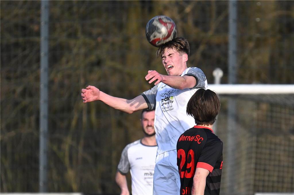 Nach einer ereignisarmen ersten Hälfte ging in Halbzeit zwei erst der TuS Haltern in Führung, ehe der Werner SC das Spiel drehte und durch einen Elfmeter das nicht unverdiente 2:1-Siegtor erzielte.