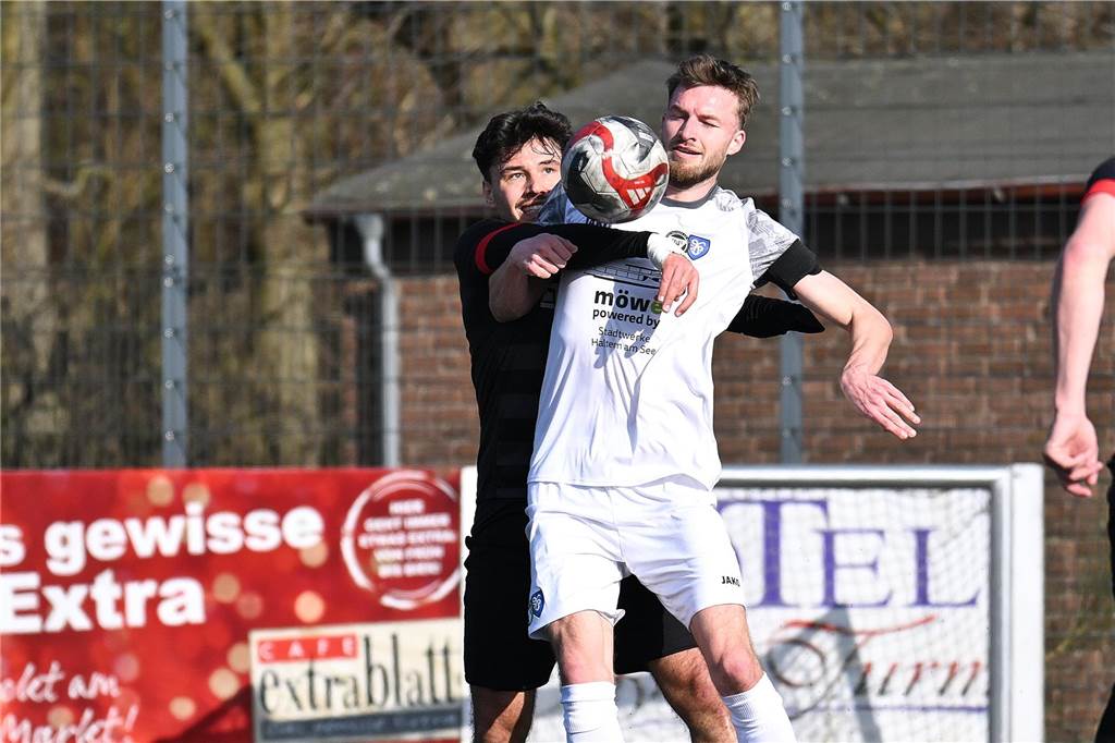 Nach einer ereignisarmen ersten Hälfte ging in Halbzeit zwei erst der TuS Haltern in Führung, ehe der Werner SC das Spiel drehte und durch einen Elfmeter das nicht unverdiente 2:1-Siegtor erzielte.
