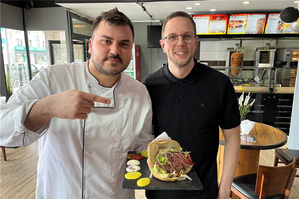 Koch testet Döner für 30 Euro: Lohnt sich der Besuch? Chicken Style Bochum Wagyu Döner