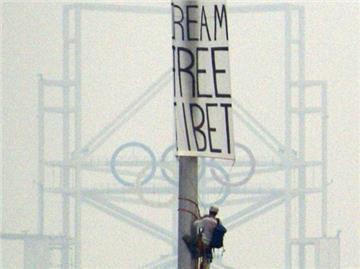 Nach einer Protestaktion vor dem Olympia-Gelände in Peking ist das Schicksal von vier Tibet-Aktivisten aus den USA und Großbritannien ungewiss. (Foto: Free Tibet 2008)