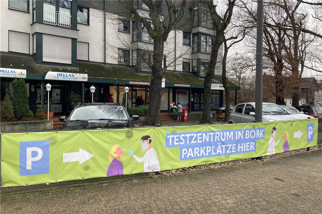 Neue Teststelle in Selm-Bork dankend angenommen - nicht nur von Schülern Nach einigen Monaten Pause, hat Selm Bork seit Montag (7. Februar) wieder ein Testzentrum.