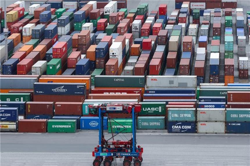 Export glänzt mit stärkstem Wachstum seit sechs Jahren Nach Einschätzung des Außenhandelsverbandes BGA steuert der deutsche Export in diesem Jahr auf einen weiteren Rekord zu. Foto: Christian Charisius