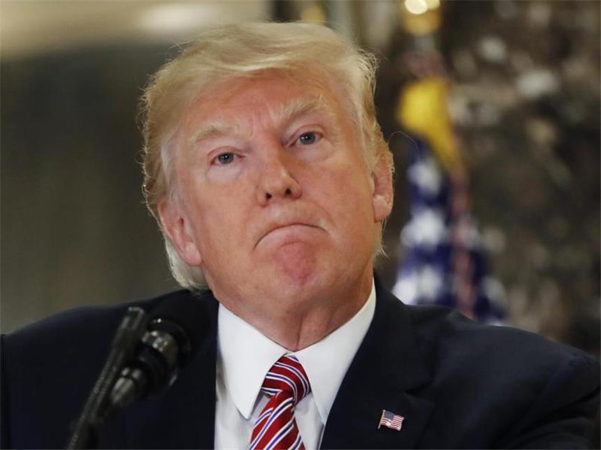 Nach harscher Kritik will US-Präsident Donald Trump mit einer Großkundgebung wieder in die Offensive gehen. Foto: Pablo Martinez Monsivais