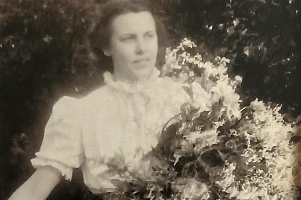 Ein Jahrhundert in Vreden: Wilhelmine Kondring feiert Geburtstag Nach ihrem Pflichtjahr machte Wilhelmine Kondring eine Ausbildung zur Floristin.